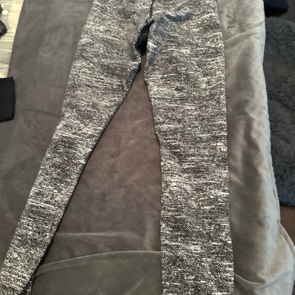 Lululemon leggings 4 24 in - Picture 5 of 5
